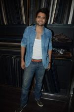 Jacky Bhagnani at Troy Costa store launch in Mumbai on 19th Oct 2011 (99).JPG